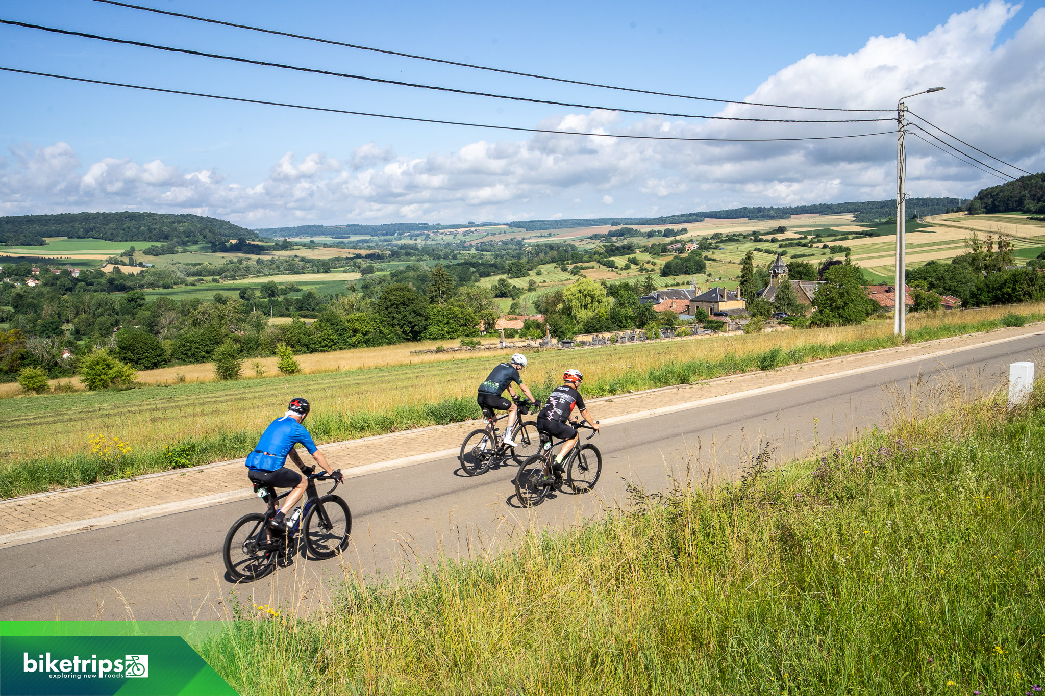 Fietsers in Torgny Gaume Belgie op fietsvakantie