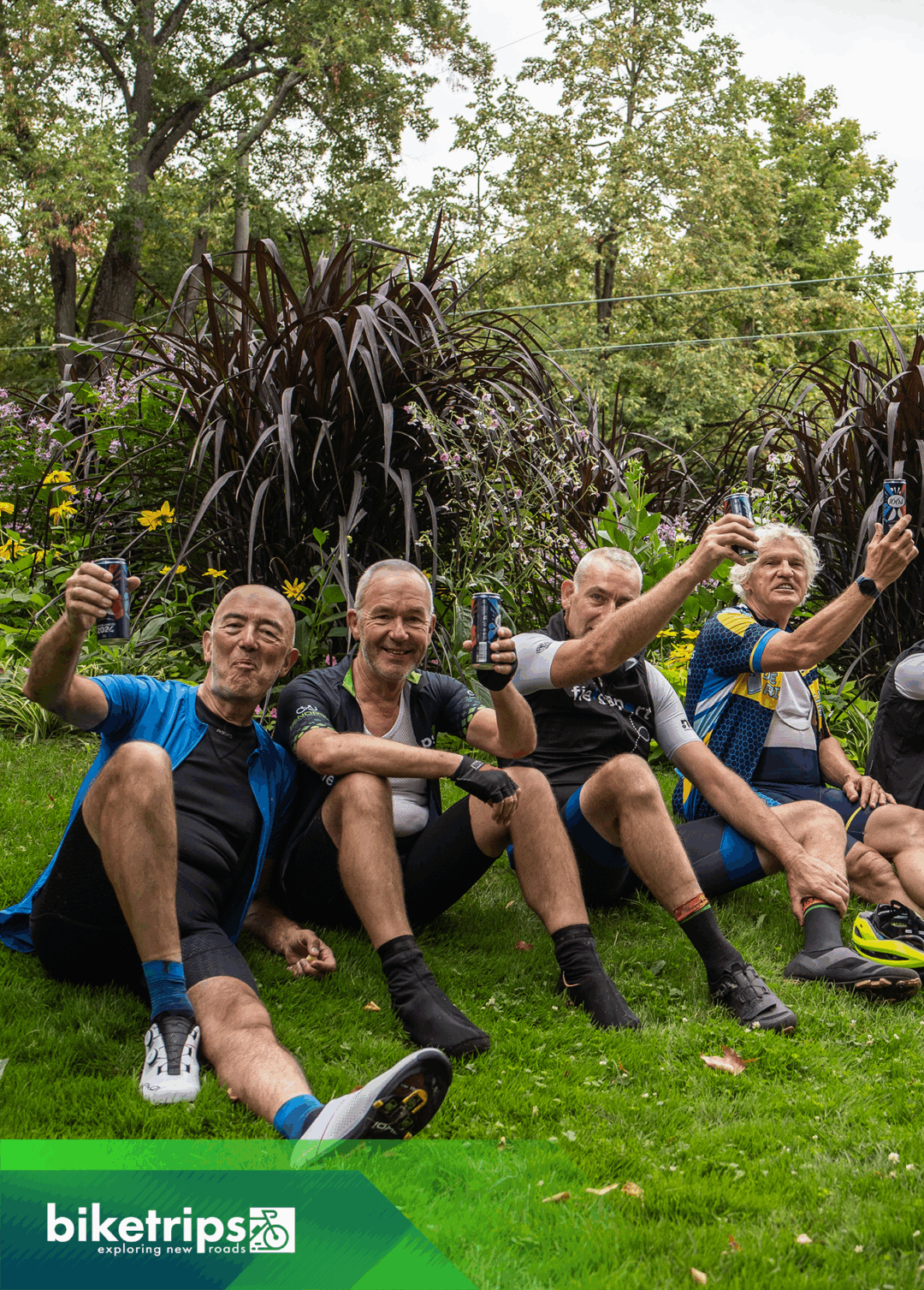 Fietsers proosten op voltooien Road to Vogezen