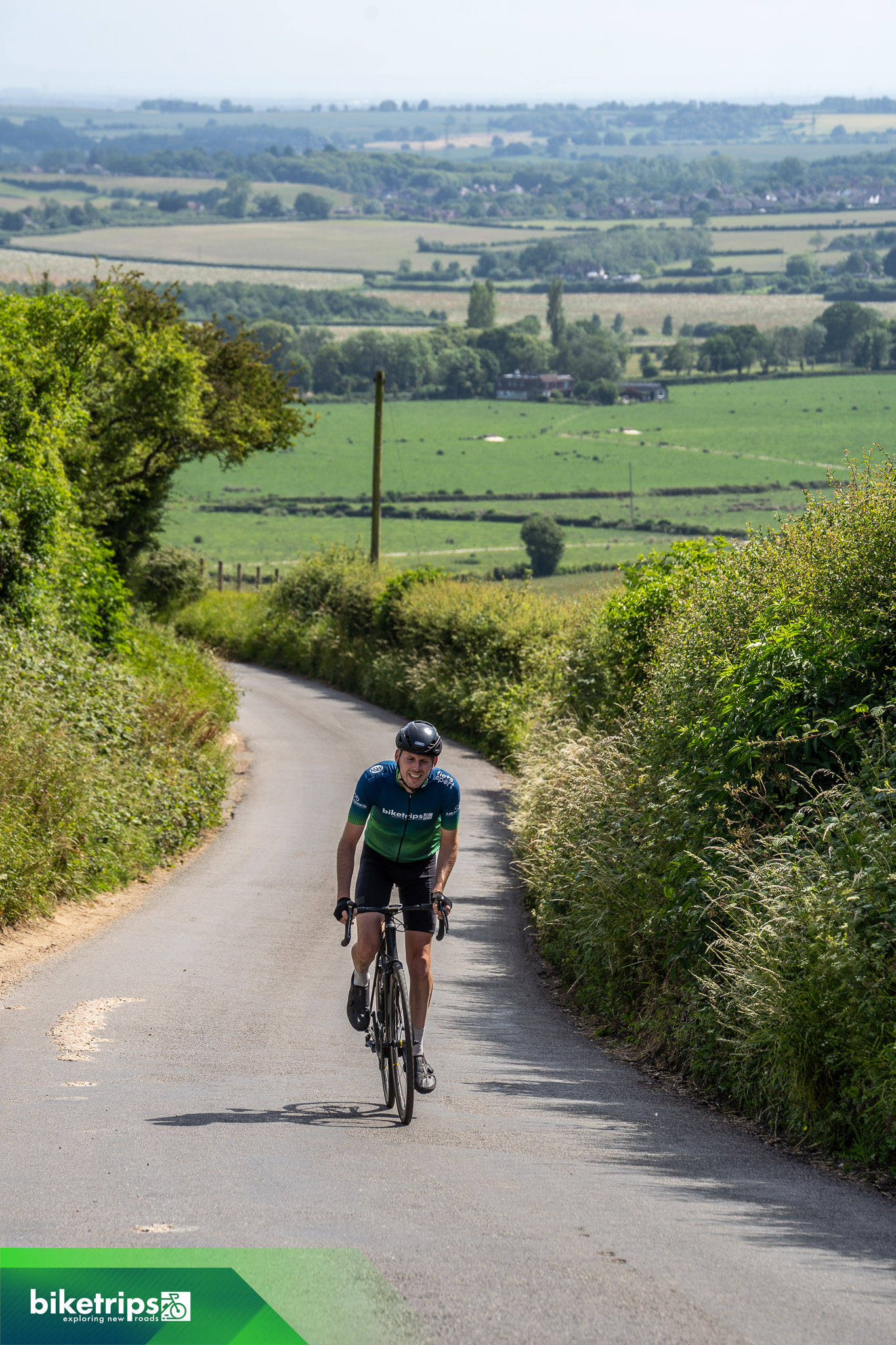 Fietser klimt in Kent Downs National Landscape